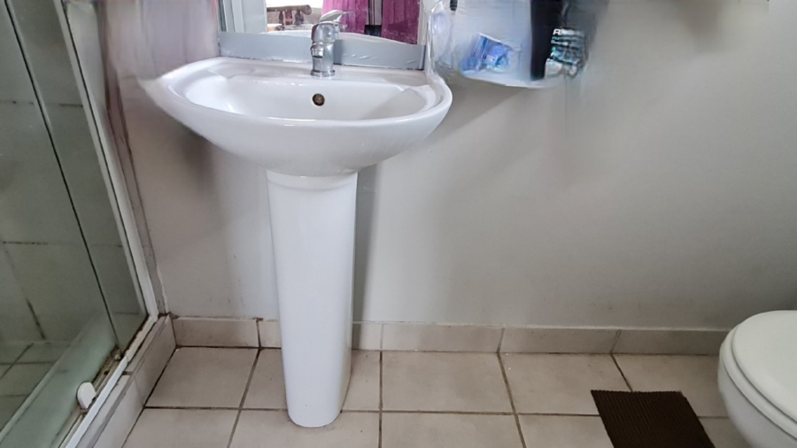 5 Bedroom Property for Sale in Dana Bay Western Cape